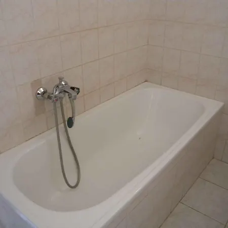 Apartment 3