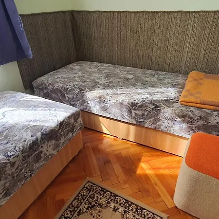 3 Apartament *